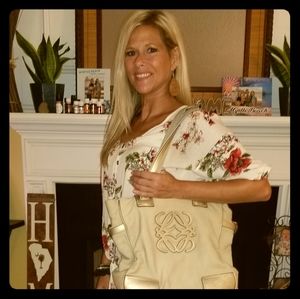 Meet your Posher, Tiffany